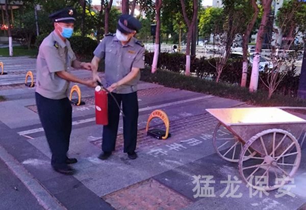 石河子安全月消防演练